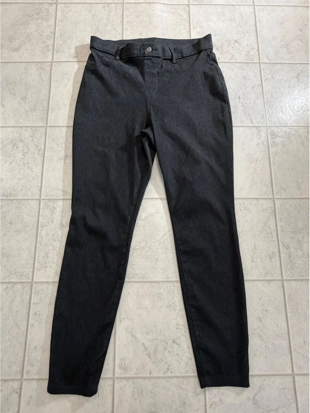Time and Tru gray pants